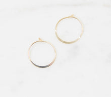 Load image into Gallery viewer, Emily Anne Earrings