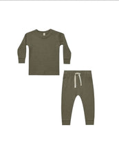 Load image into Gallery viewer, Quincy Mae Fall & Winter Collection