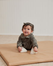 Load image into Gallery viewer, Quincy Mae Fall & Winter Collectionv