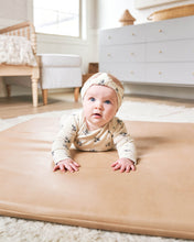 Load image into Gallery viewer, Quincy Mae Fall & Winter Collection