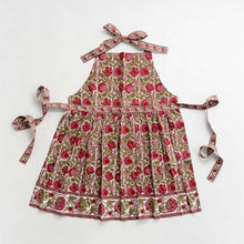 Load image into Gallery viewer, Pomegranate Aprons & Linens