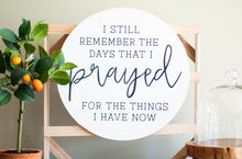 Load image into Gallery viewer, Circle Wooden Signs