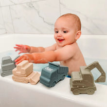 Load image into Gallery viewer, Calla &amp; Friends Grant’s Truck Bath Toys
