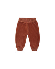 Load image into Gallery viewer, Quincy Mae Velour Relaxed Sweatpant - Redwood

