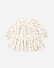 Load image into Gallery viewer, Quincy Mae  Tiered Jersey Dress Floral Vine
