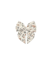 Load image into Gallery viewer, Quincy Mae Bow - Holiday Floral
