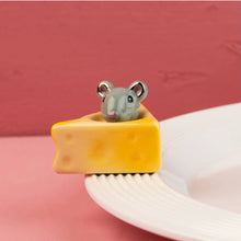 Load image into Gallery viewer, Nora Fleming Minis
