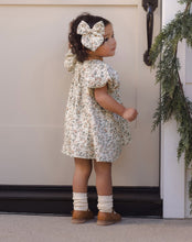 Load image into Gallery viewer, Quincy Mae Bow - Holiday Floral
