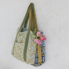 Load image into Gallery viewer, Cotton Printed Waffle Weave Tote Bag w/ Flowers &amp; Pocket, 2 Styles
