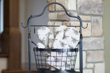 Load image into Gallery viewer, Honey Bee Oven Mitt &amp; Potholder/Trivet
