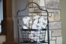 Load image into Gallery viewer, Honey Bee Oven Mitt &amp; Potholder/Trivet
